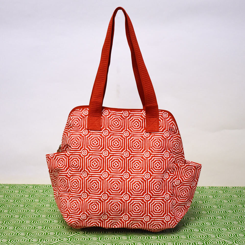 echo red high roller tote