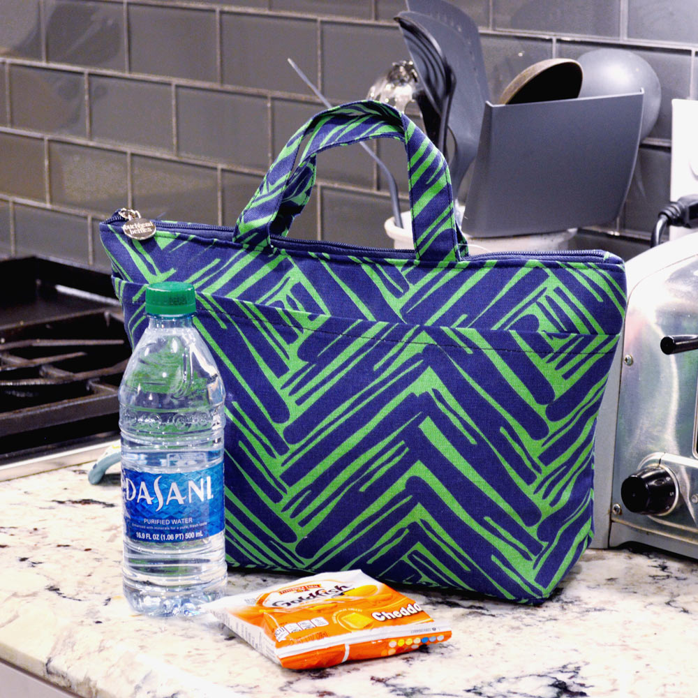 twill do navy and green lunch tote