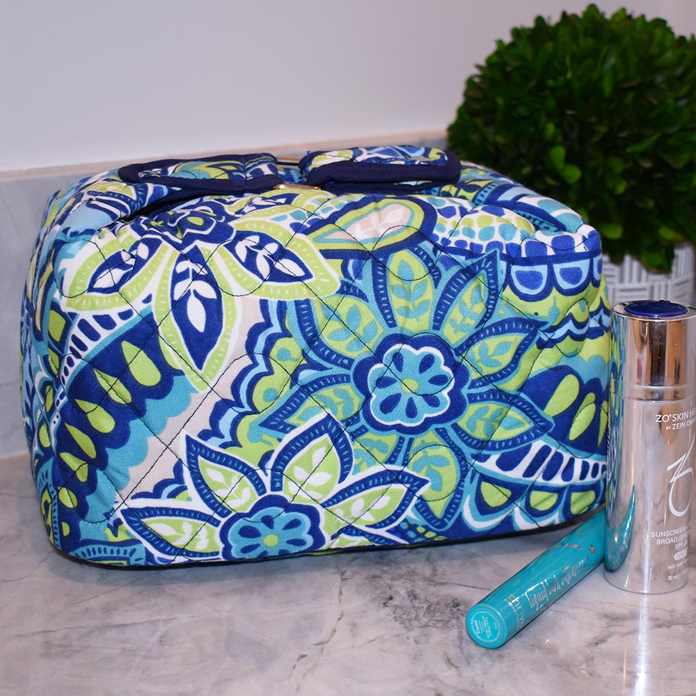 turqs and caicos quilted cosmetic with handle